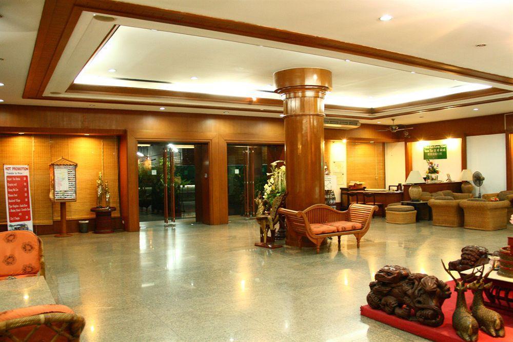 Thapaeplacehotel Чіангмай Екстер'єр фото