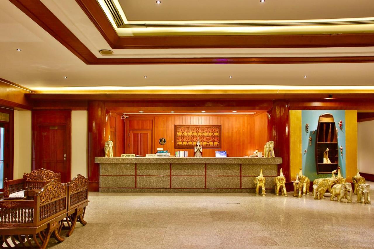Thapaeplacehotel Чіангмай Екстер'єр фото