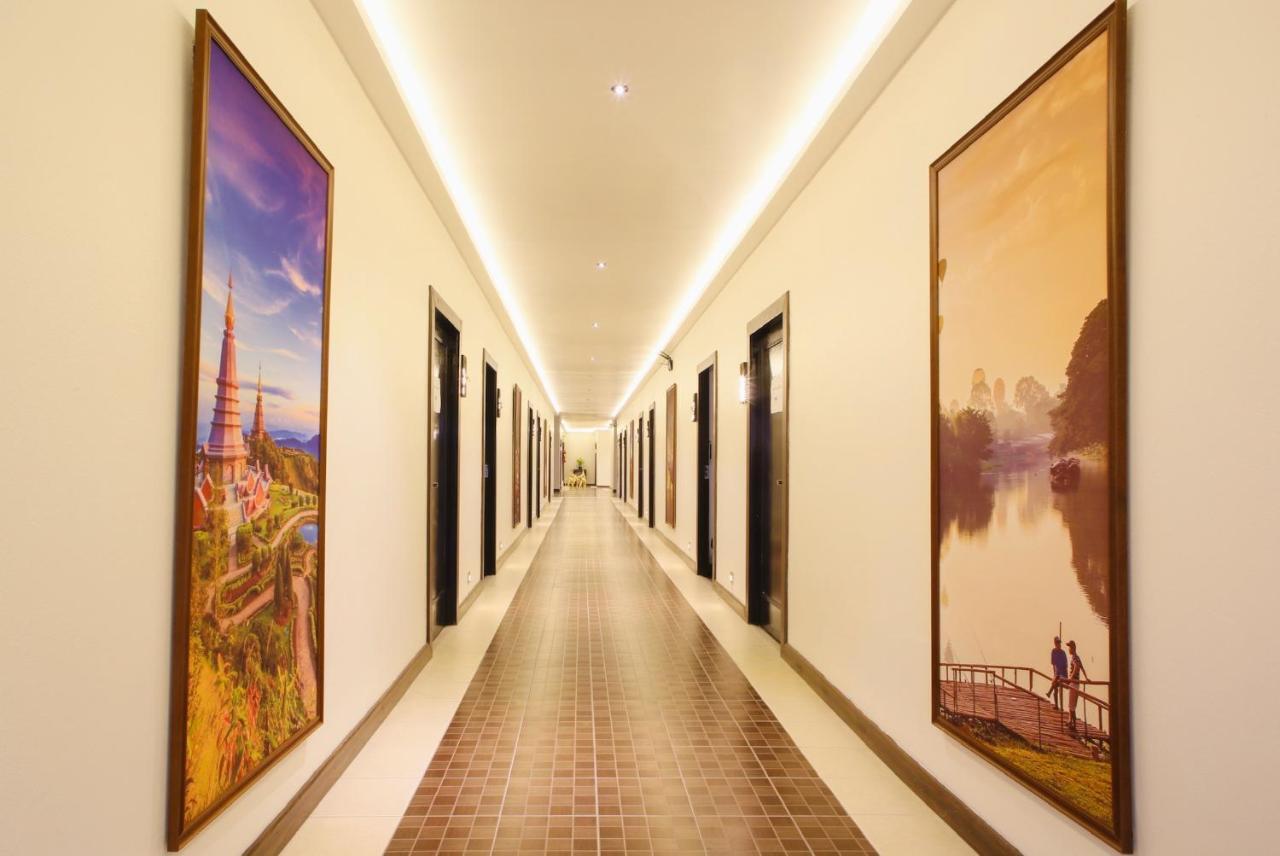 Thapaeplacehotel Чіангмай Екстер'єр фото
