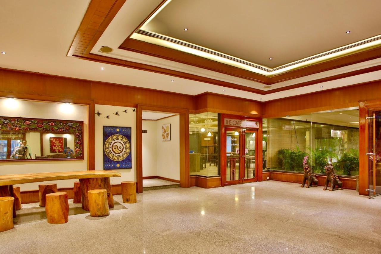 Thapaeplacehotel Чіангмай Екстер'єр фото